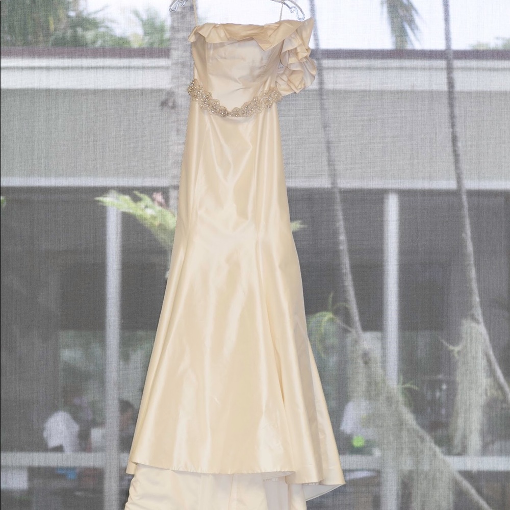 Romona Keveza one shoulder flare gown - Picture 7 of 8